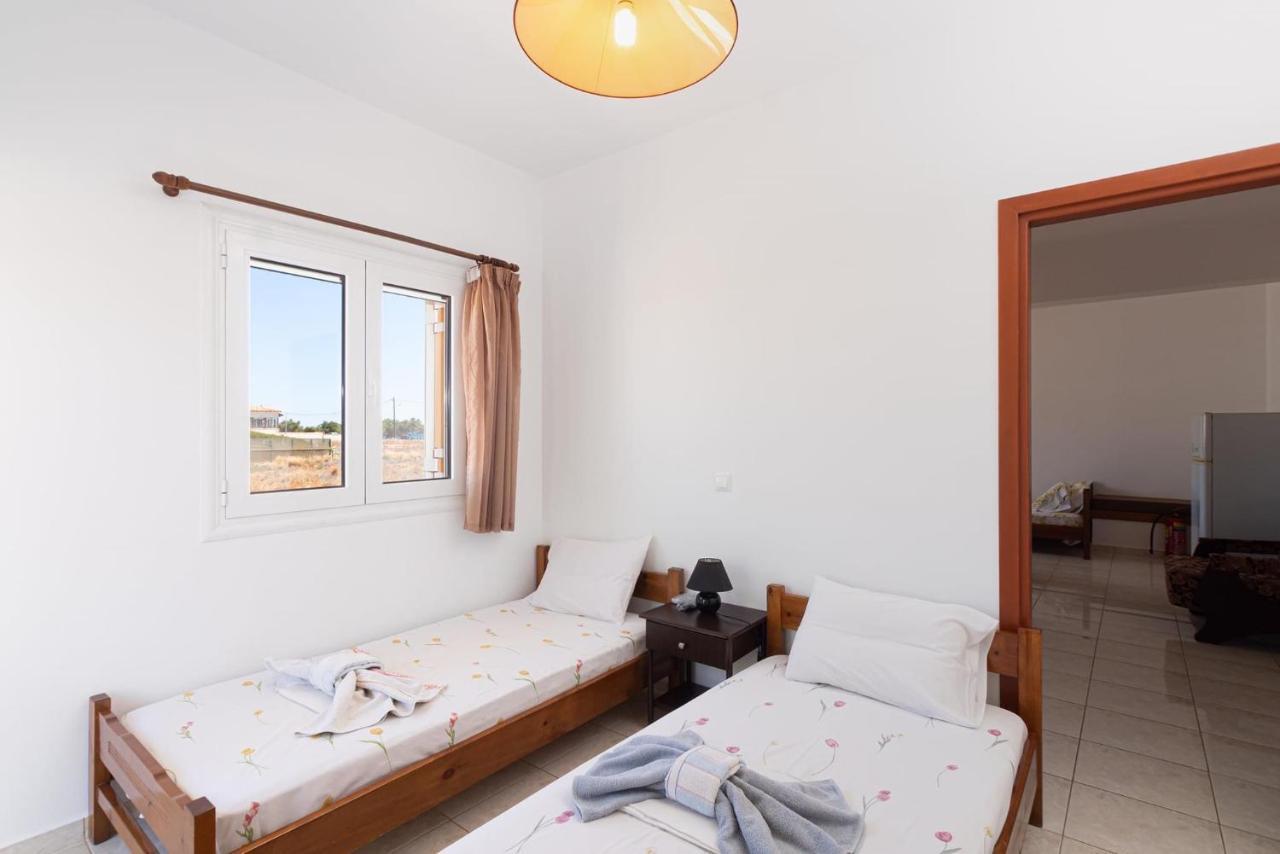 Ferienwohnung Boggi Goudhouros Exterior foto